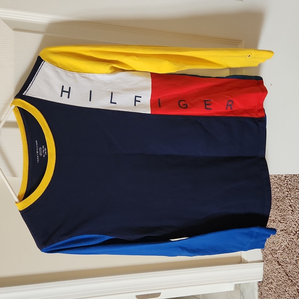 Tommy Hilfiger long sleeves Tee Yellow Blue Size 16/18